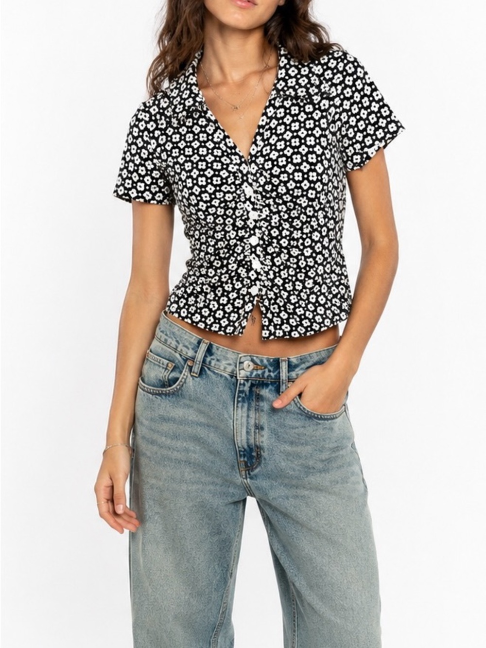 Anthropologie Maeve Black White Retro Floral Ruched Button Front Collared Top XS